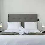 The Signature Luxury Apartments